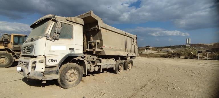 Caminhao Basculante Volvo Fmx 460 2014 à venda