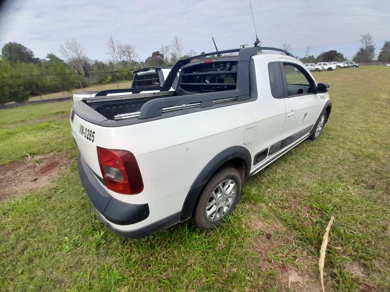 Volkswagen Saveiro Ce Cross 16 20132014 à venda